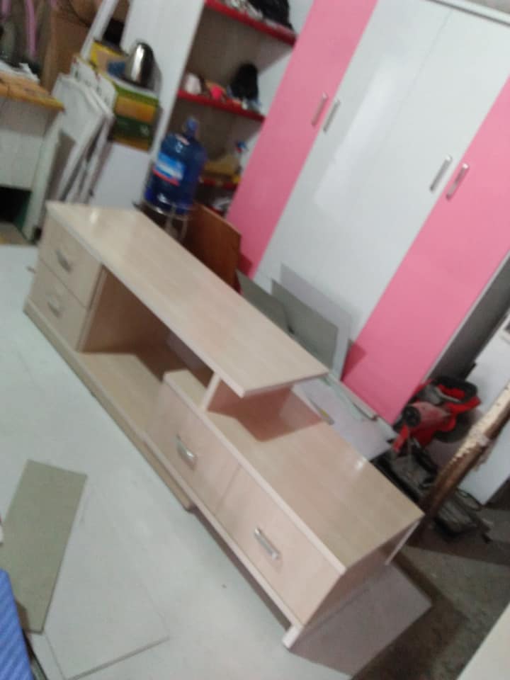 Kệ TiVi Vân Gỗ 